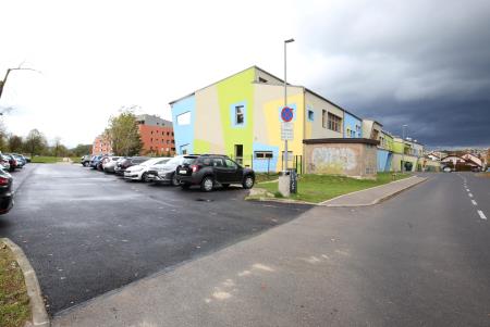 ASFALTIRANO PARKIRIŠČE PRI VRTCU CERKNICA 03 FOTO LJUBO VUKELIČ